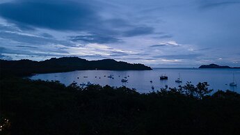 CC Beach Front Papagayo All Inclusive