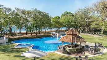CC Beach Front Papagayo All Inclusive