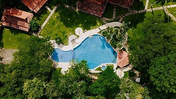 CC Beach Front Papagayo All Inclusive