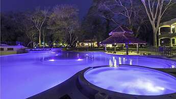 CC Beach Front Papagayo All Inclusive