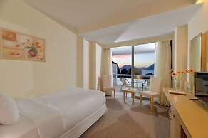 Airotel Achaia Beach