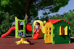 Airotel Achaia Beach