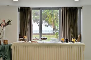 Airotel Achaia Beach