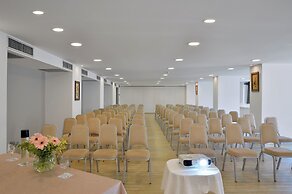 Airotel Achaia Beach