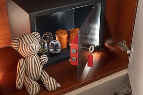 Hotel Longchamp Elysees