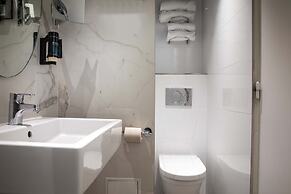 Hotel Longchamp Elysees