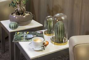 Hotel Longchamp Elysees