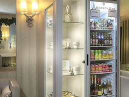 Hotel Longchamp Elysees