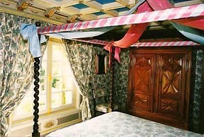 Le Petit Manoir Des Bruyeres