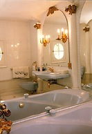 Le Petit Manoir Des Bruyeres