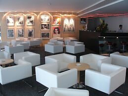 Hotel VIP Executive Azores