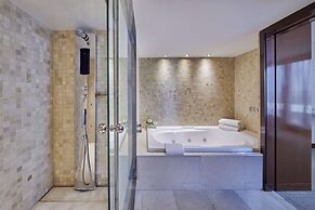 Hyatt Regency Barcelona Tower