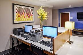 Holiday Inn Express Suites Clifton Park by IHG