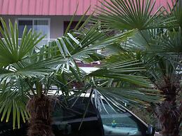 Express Inn & Suites