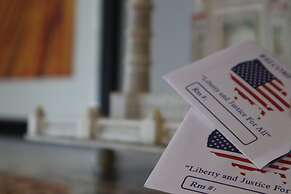 Express Inn & Suites