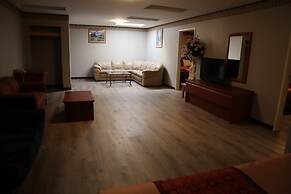 Express Inn & Suites