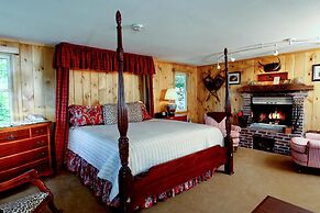 The Manor On Golden Pond