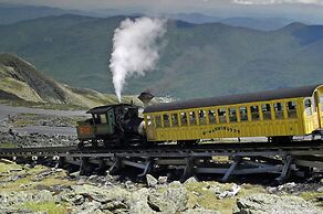 The Manor On Golden Pond