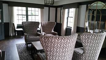 Normandy Farm Hotel and Conference Center