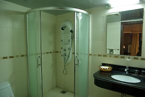 Yizhi Hotel (Dongshankou Subway Station Store, First Affiliated Hospit