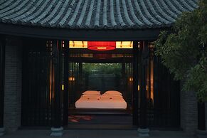 Banyan Tree Lijiang
