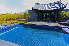 Banyan Tree Lijiang