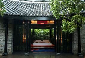 Banyan Tree Lijiang