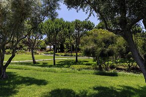 Domes Lake Algarve, Autograph Collection