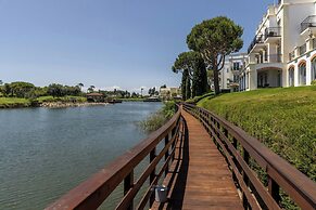 Domes Lake Algarve, Autograph Collection
