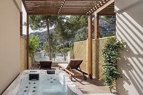 Akrotiri Beach Resort & Spa - Adult Friendly