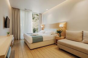 Akrotiri Beach Resort & Spa - Adult Friendly