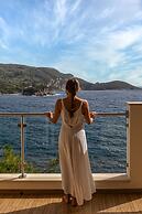 Akrotiri Beach Resort Hotel