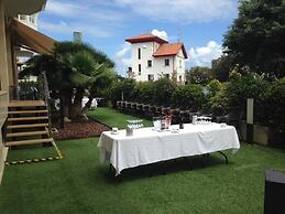Las Rocas Playa Hotel