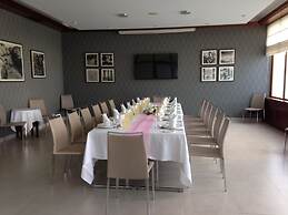 Las Rocas Playa Hotel
