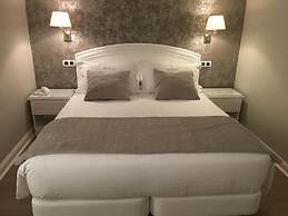 Las Rocas Playa Hotel