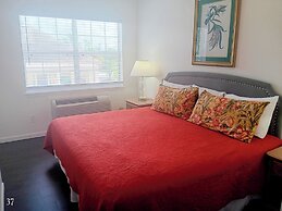 The Cozy Inn