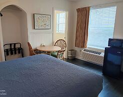 The Cozy Inn