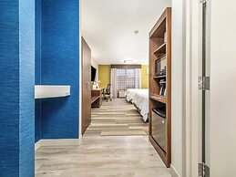 Holiday Inn Express & Suites Medicine Hat Transcanada Hwy 1 by IHG