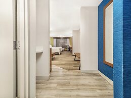 Holiday Inn Express & Suites Medicine Hat Transcanada Hwy 1 by IHG