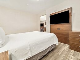 Holiday Inn Express & Suites Medicine Hat Transcanada Hwy 1 by IHG