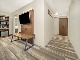 Holiday Inn Express & Suites Medicine Hat Transcanada Hwy 1 by IHG