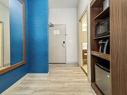 Holiday Inn Express & Suites Medicine Hat Transcanada Hwy 1 by IHG