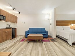 Holiday Inn Express & Suites Medicine Hat Transcanada Hwy 1 by IHG