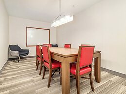 Holiday Inn Express & Suites Medicine Hat Transcanada Hwy 1 by IHG