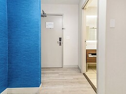 Holiday Inn Express & Suites Medicine Hat Transcanada Hwy 1 by IHG