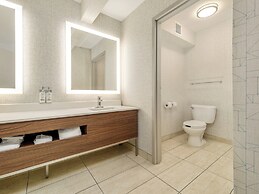 Holiday Inn Express & Suites Medicine Hat Transcanada Hwy 1 by IHG