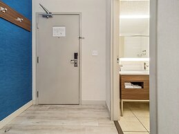 Holiday Inn Express & Suites Medicine Hat Transcanada Hwy 1 by IHG