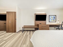 Holiday Inn Express & Suites Medicine Hat Transcanada Hwy 1 by IHG