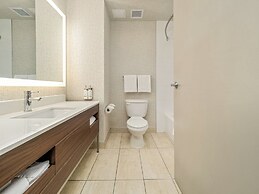 Holiday Inn Express & Suites Medicine Hat Transcanada Hwy 1 by IHG