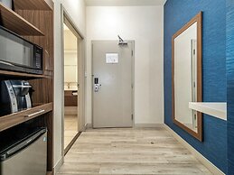 Holiday Inn Express & Suites Medicine Hat Transcanada Hwy 1 by IHG